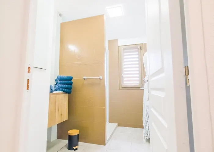 Au Mont Faust Apartment Saint-James